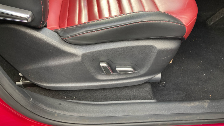 MG Hs 1.5 T-GDI Exclusive 5dr Petrol Hatchback